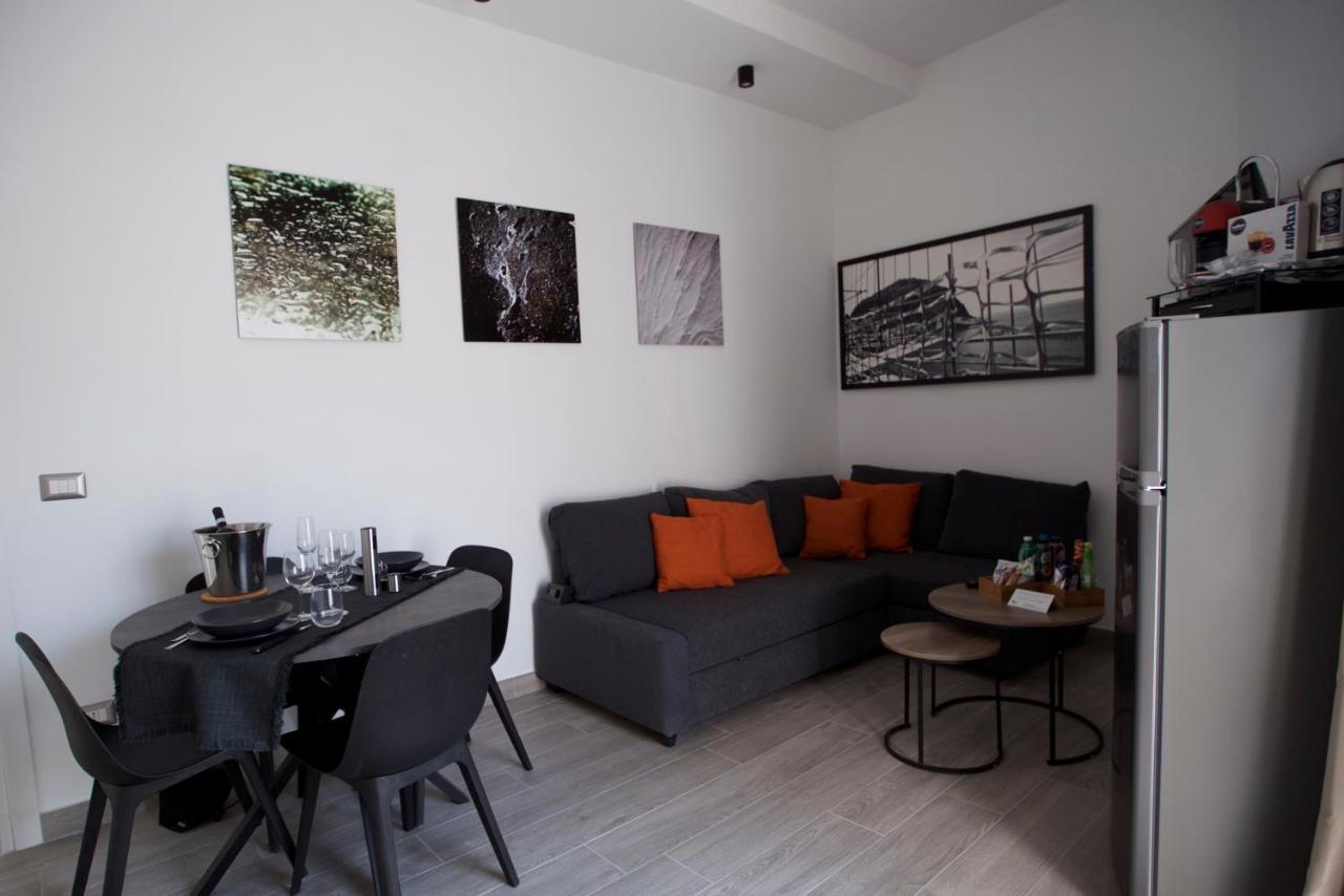 Scugnizzo Apartment Luxury Home 那不勒斯 外观 照片